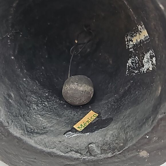 Vintage Barro Negro Mexican Black Pottery Bell Maiden / Girl / Feminine - Picture 10 of 10